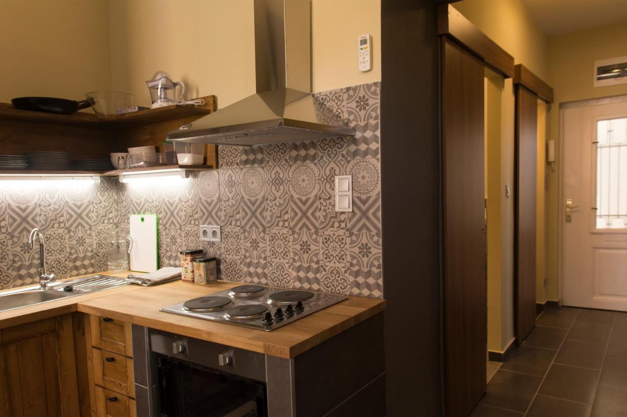 W-Tree Loft Style Apartment Будапеща Екстериор снимка